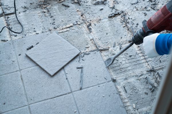 Flooring Removal Service in Stockbridge